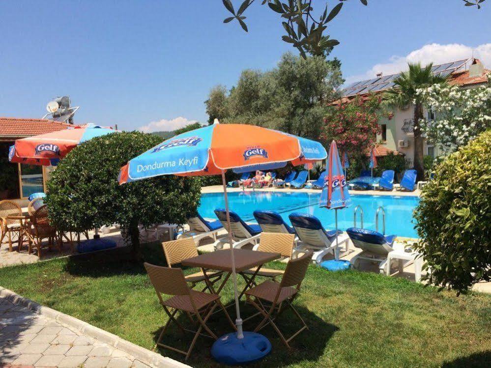 Gorkem Hotel & Apartments Олудениз Екстериор снимка
